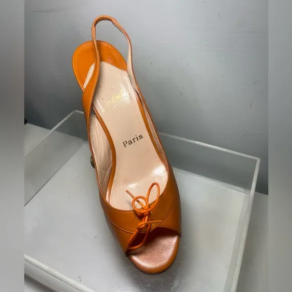 Christian Louboutin leather singback sandals sz 40 US 8.5 made in italy