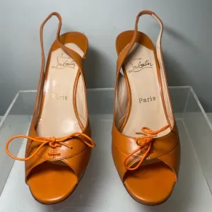 Christian Louboutin leather singback sandals sz 40 US 8.5 made in italy