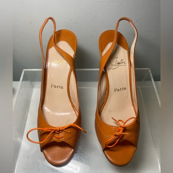 Christian Louboutin leather singback sandals sz 40 US 8.5 made in italy