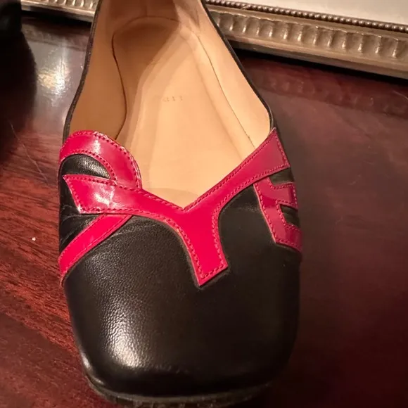 Christian Louboutin Love Flats Shoes EU 39 Red Black