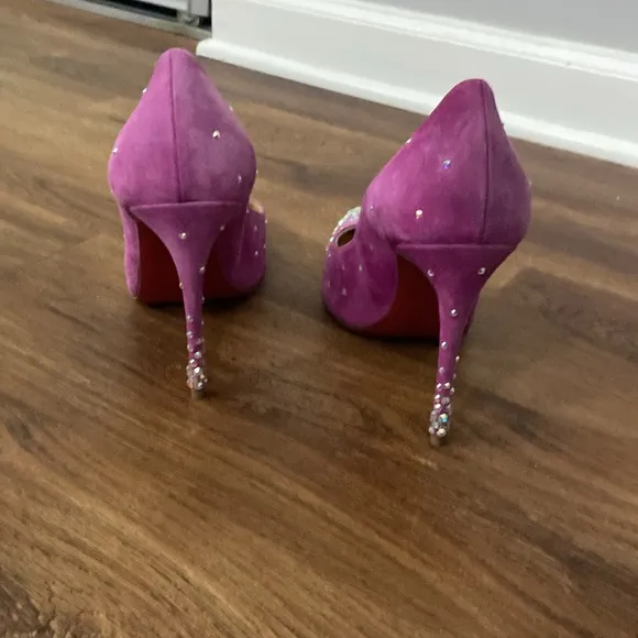 Christian Louboutin Pink Heels with Crystal Embellishments 37.5 stunning heels