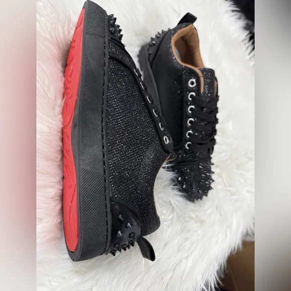 CHRISTIAN LOUBOUTlN Unisex Mens and Women’s stylish sneakers size 39