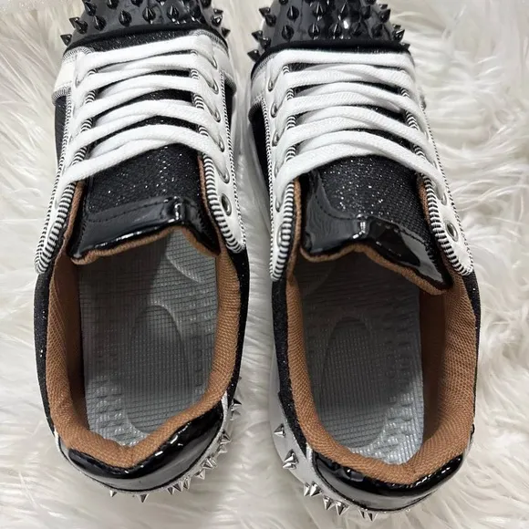 CHRISTIAN LOUBOUTlN Unisex Mens and Women’s stylish sneakers size 41