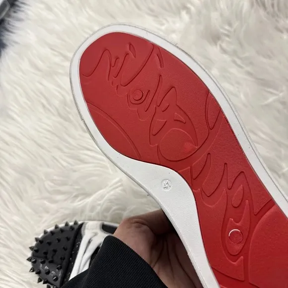 CHRISTIAN LOUBOUTlN Unisex Mens and Women’s stylish sneakers size 41