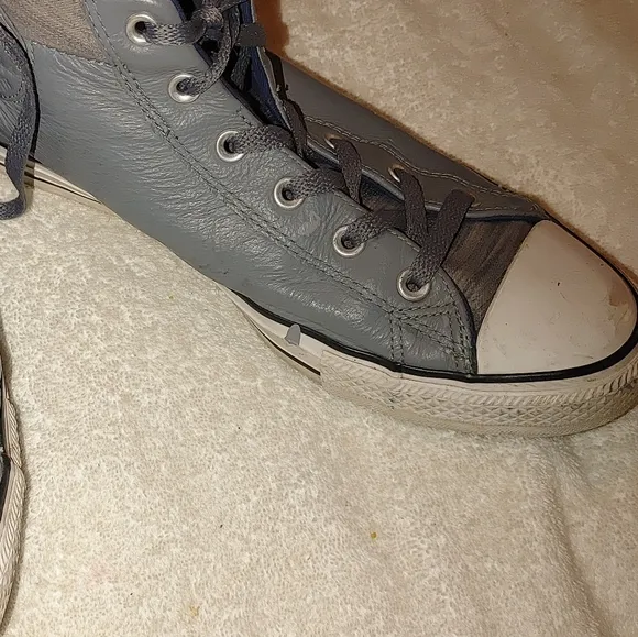 Chuck Taylor All Star Street Leather Sneakers Size 10(Men) 12(Women)