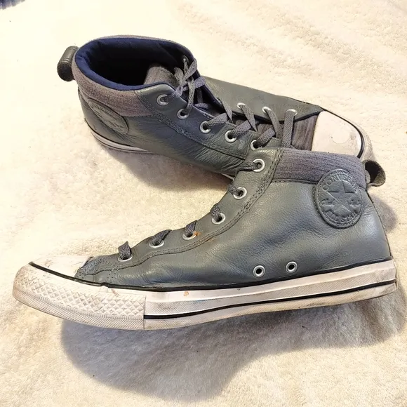 Chuck Taylor All Star Street Leather Sneakers Size 10(Men) 12(Women)