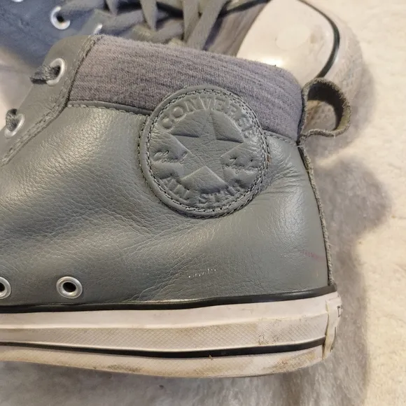Chuck Taylor All Star Street Leather Sneakers Size 10(Men) 12(Women)