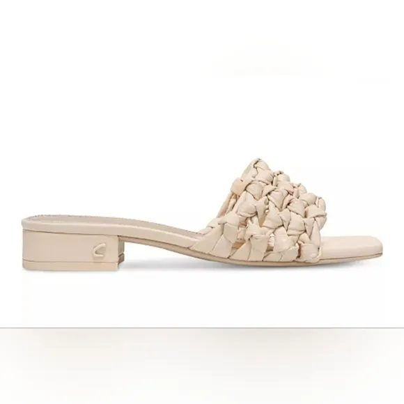 Circus By SAM edelman.  Women's Cream Woven Slide Sandals. Size 7.5
