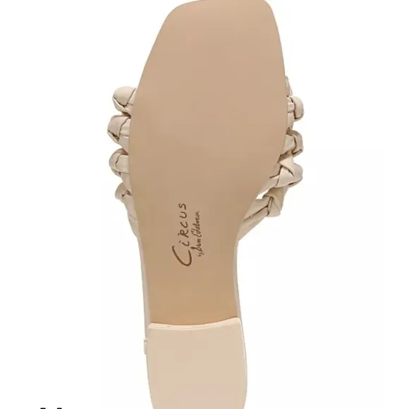 Circus By SAM edelman.  Women's Cream Woven Slide Sandals. Size 7.5