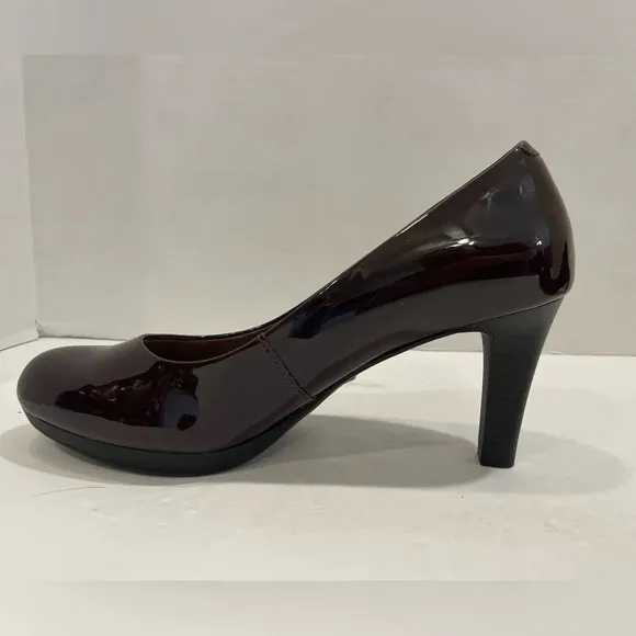 Clarks Collection Adriel Viola Heels Shoes Size 8 1/2 M NWT