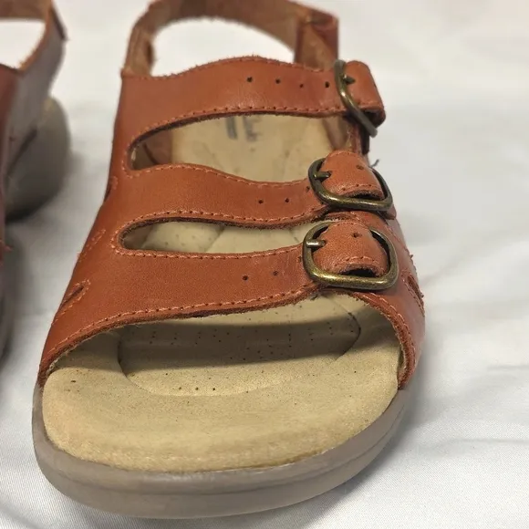 Clarks Leather Velcro Slingback 3 Strap Buckle Sandals Ladies 9.5 Distressed