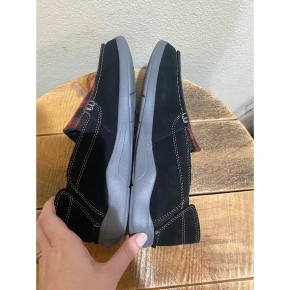 Clarks Mens Gorwin Slip On Buffalo Check Shoes size 8.5