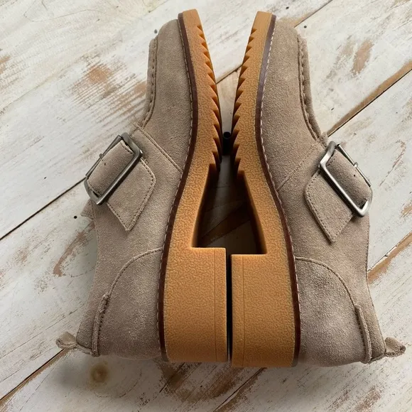 CLARKS suede Eden Mid Monk sand tan size 9 women’s NWOB preppy casual leather
