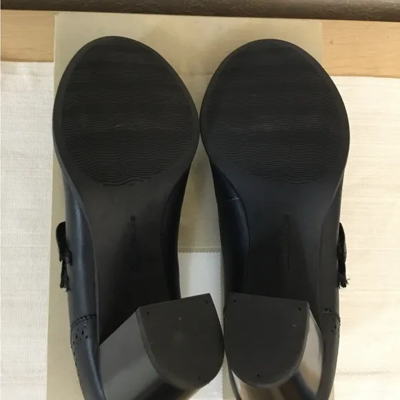 Clarks Women's Black Mary Jane Shoes Claeson dress pump size 9