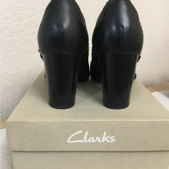 Clarks Women's Black Mary Jane Shoes Claeson dress pump size 9