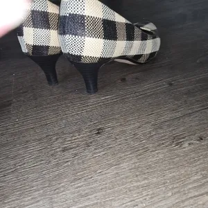 Clarks Women's Linvale Jerica Pump, Black Plaid Synthetic, 6.5