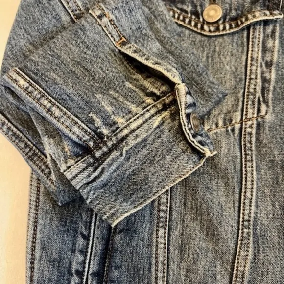 Classic Unisex J Crew Denim Jacket in '5 Year Wash' Size Small‌‌‌‌‌‌