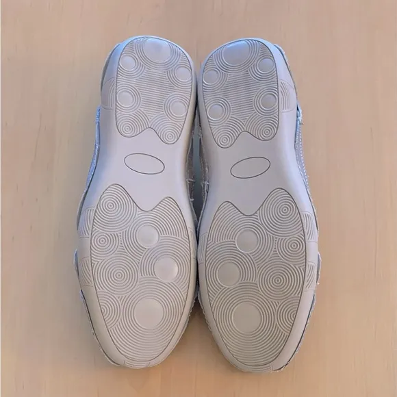 CLOHOO CASUAL SHOES