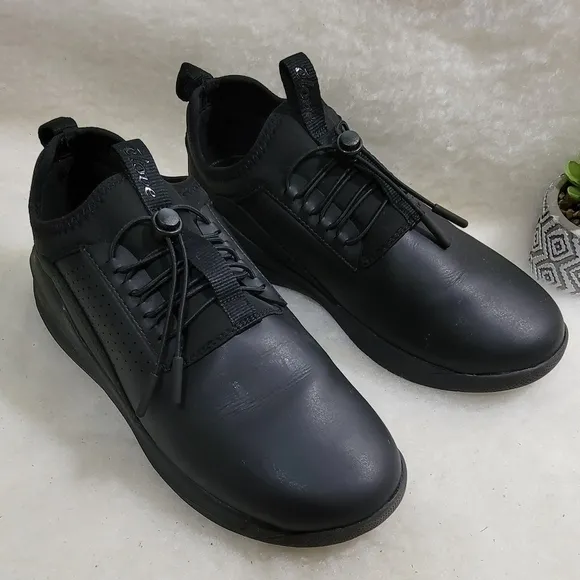 Clove Black All Black Option Healthcare Comfort Nursing Unisex Sneakers W11.5