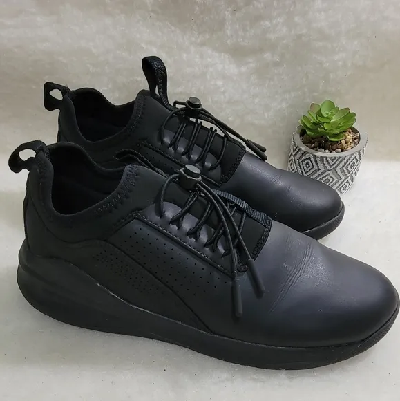 Clove Black All Black Option Healthcare Comfort Nursing Unisex Sneakers W11.5