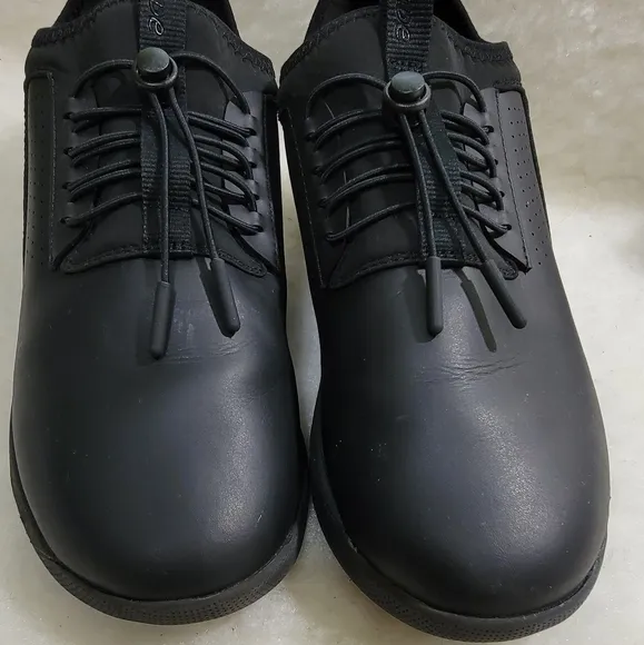 Clove Black All Black Option Healthcare Comfort Nursing Unisex Sneakers W11.5