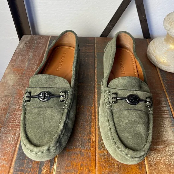 Coach Crosby Olive Green Suede Driving Shoes Loafers Size 7B