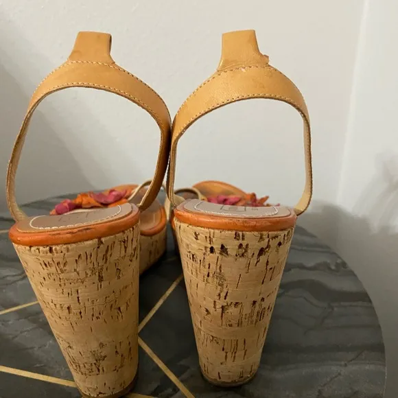 Coach Espadrille Wedge Sandals with Flowers SZ 8 Brown
