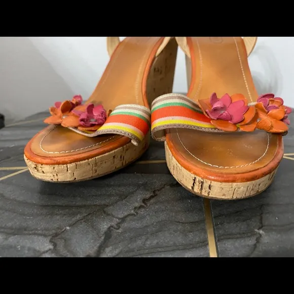 Coach Espadrille Wedge Sandals with Flowers SZ 8 Brown