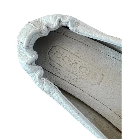 Coach Leather Flats Gold Buckle White Loafer Shoes Size 7.5