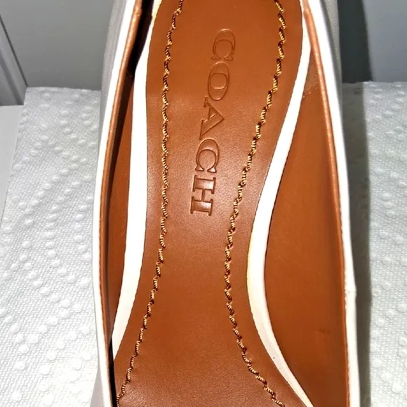 Coach Women's Cream Pointed Toe Heels