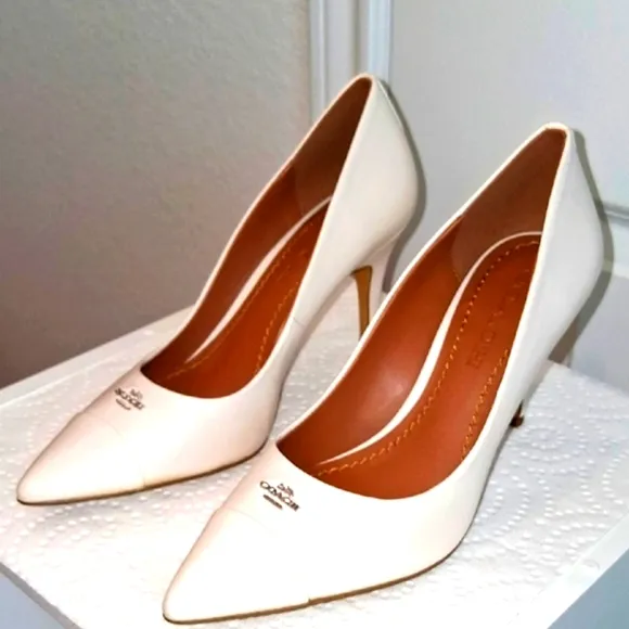 Coach Women's Cream Pointed Toe Heels