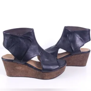 Coclico Mind Cutout Cork Wedge Zip-Back Black Leather Sandals Size 38.5 EUC