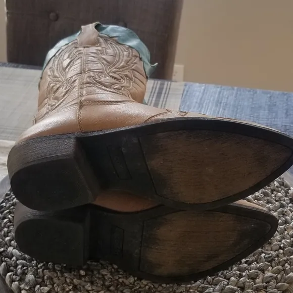 Coconut Cinamaron Cowboy Boots