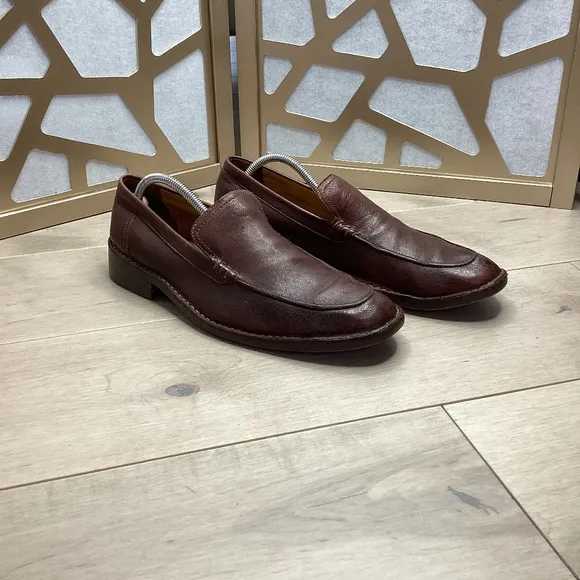 Cole Haan Brown Leather Shoes Slip On Loafers 10.5 M Distressed Vintage Look