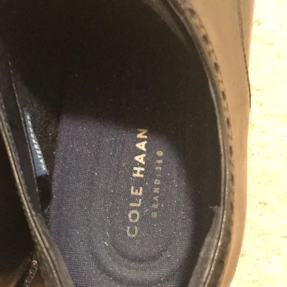 Cole Haan mens shoes 9M black dress shoes