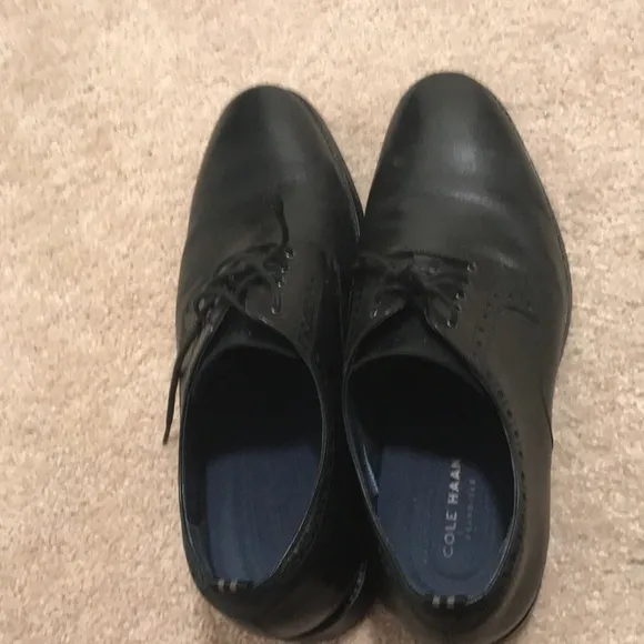 Cole Haan mens shoes 9M black dress shoes