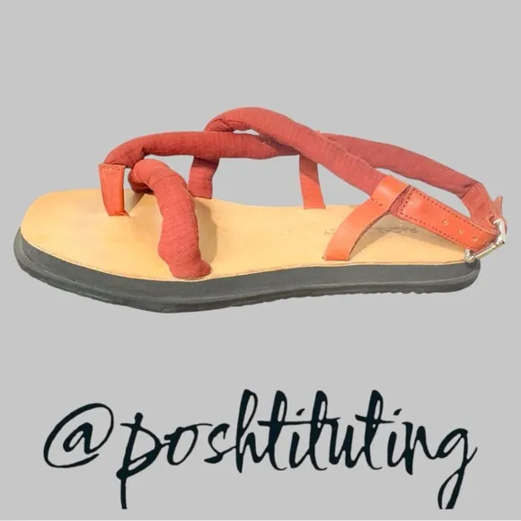 Comey Sandals