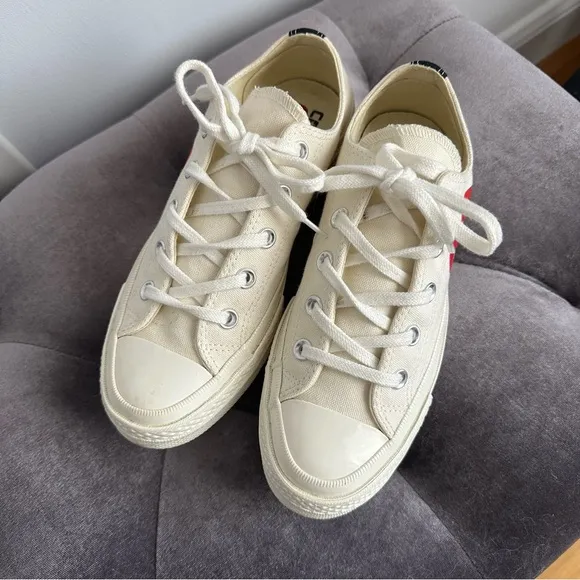 Comme Des Garcons PLAY x Converse Chuck Taylor Lace Up sz 4 Youth 7 Women