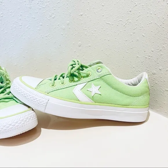 Converse All Star Hyper Green Low Top Unisex Sneakers Size 5.5 NEW