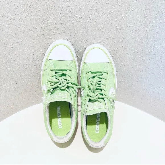 Converse All Star Hyper Green Low Top Unisex Sneakers Size 5.5 NEW