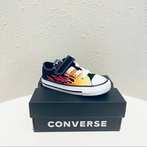 Converse All Star Infant Flames Sneakers/5,6/NIB