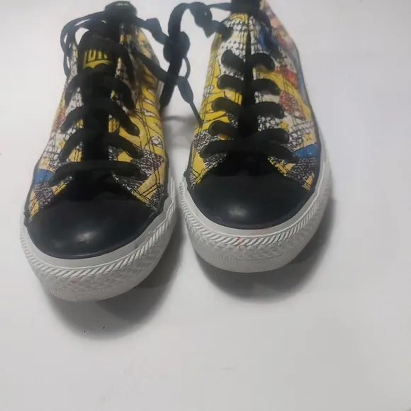 Converse All Star Low Top Batgirl Sneakers Size Women 8, Men 6