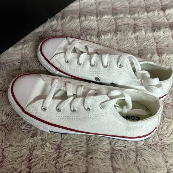 Converse All Stars white Sneakers size 1.5