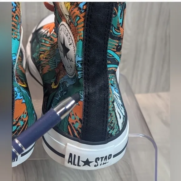 Converse Aquaman Sneakers Men's Size 10.5  All Over Print Dead Stock Late 2000s