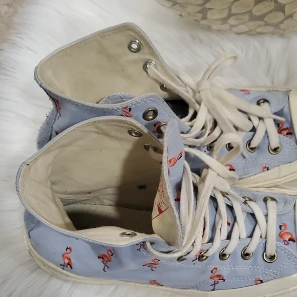 Converse Blue and White High-Top Chuck Taylor  Sneakers Flamingo  Design Sz 8