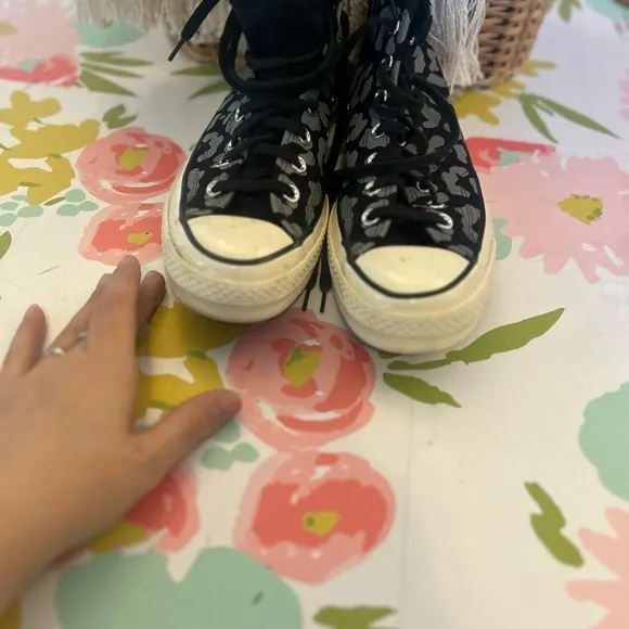 Converse Chuck 70 Hi reflective unisex  7.5/9.5leopard print sneakers in black