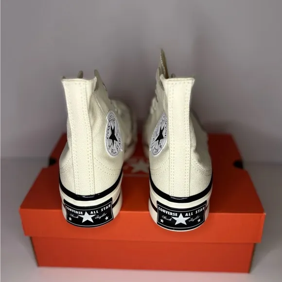 Converse chuck 70 plus Hi unisex egret/black men’s size 5 women’s 7