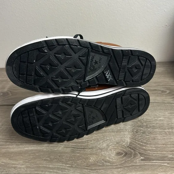 Converse Chuck Taylor All Star Leather Street Mid Top Sneakers Unisex