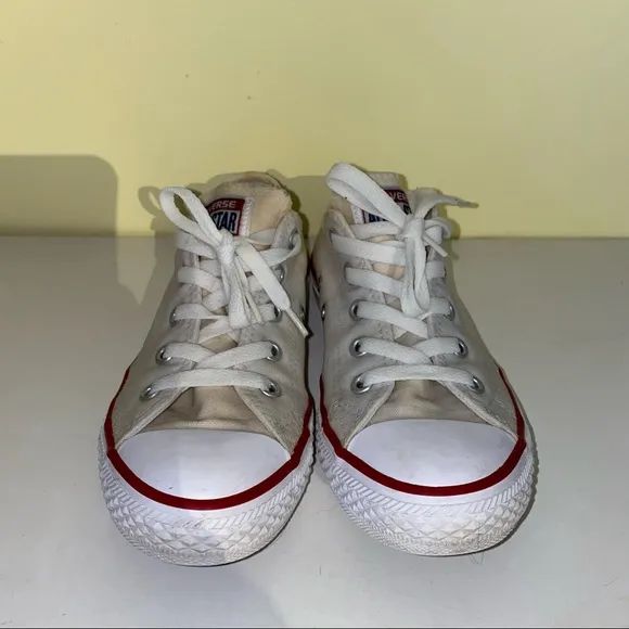 Converse Chuck Taylor All Star Low Sneakers White Unisex Youth Size 2