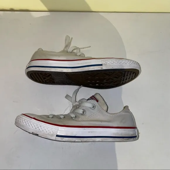 Converse Chuck Taylor All Star Low Sneakers White Unisex Youth Size 2